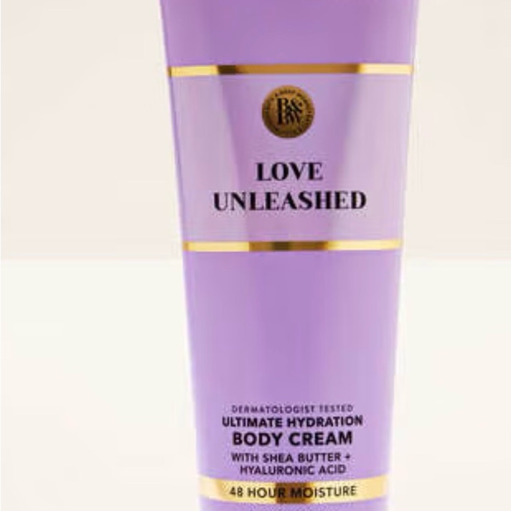 Bath & Body Works Love Unleashed Body Cream/mist package - Purple